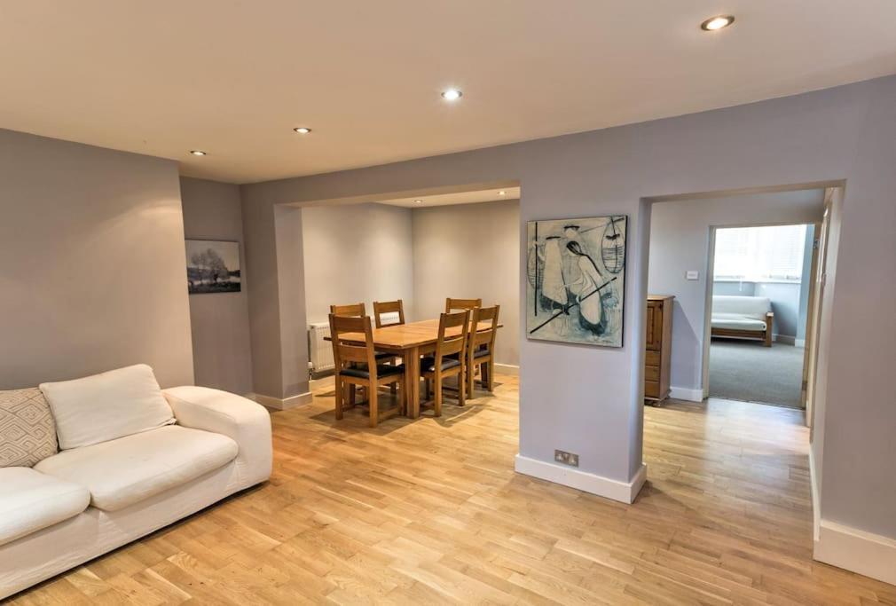 Charming Apartment In Deal Near The Beach & Town Eksteriør bilde