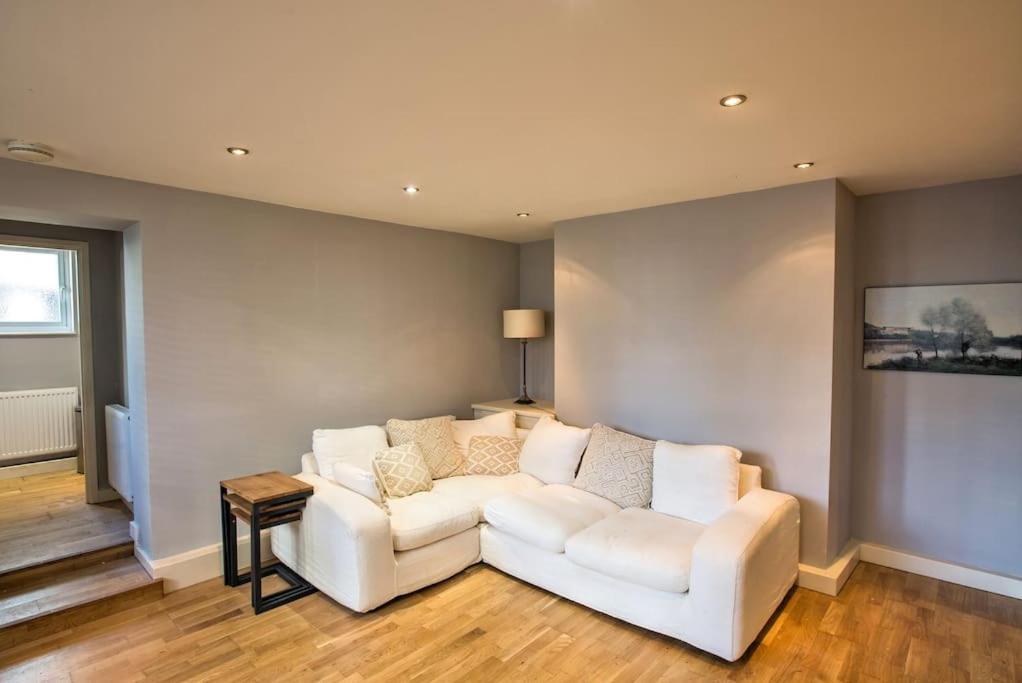 Charming Apartment In Deal Near The Beach & Town Eksteriør bilde
