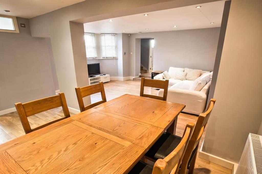 Charming Apartment In Deal Near The Beach & Town Eksteriør bilde