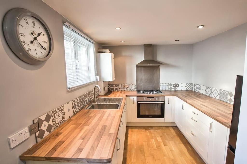 Charming Apartment In Deal Near The Beach & Town Eksteriør bilde